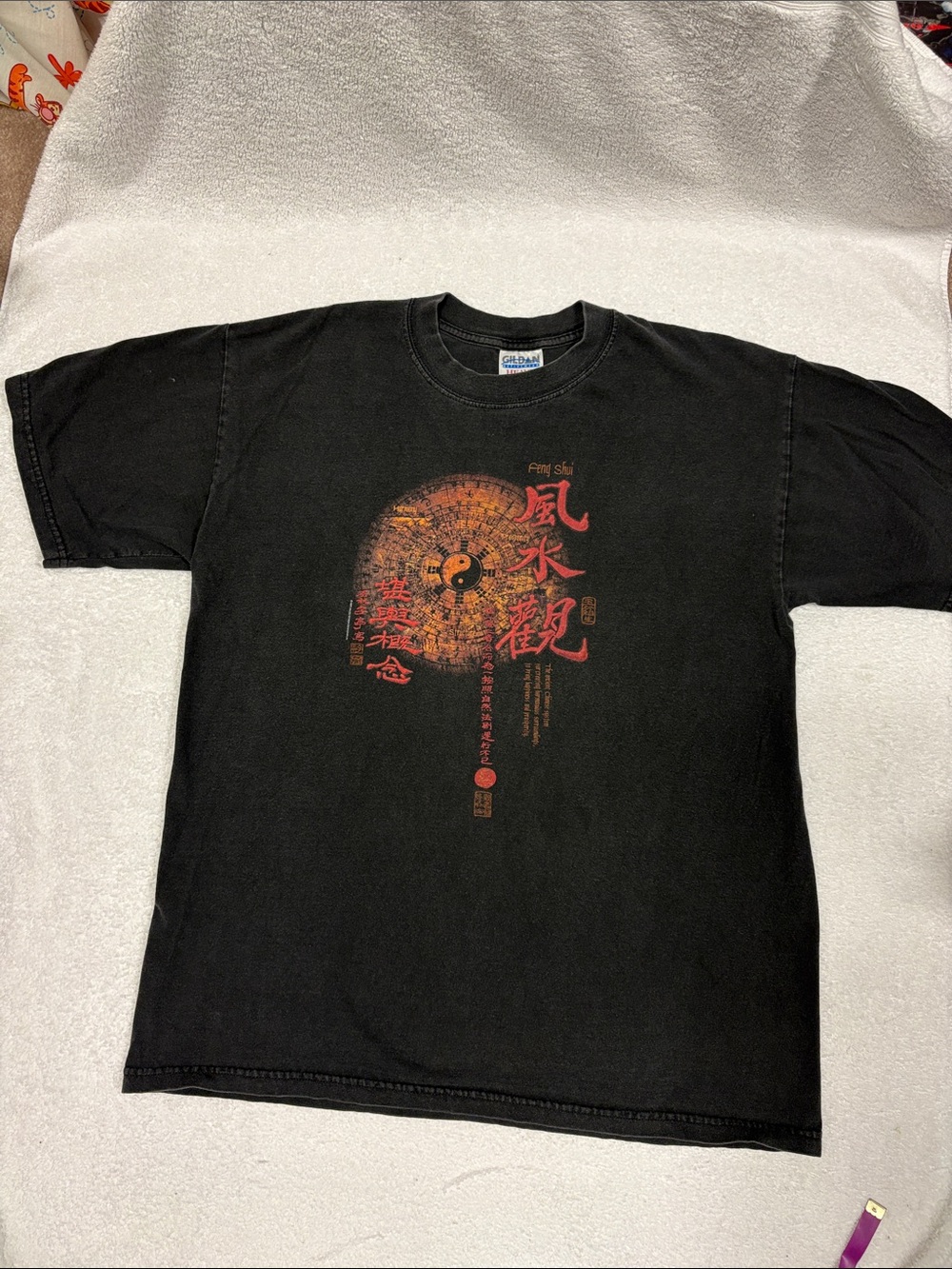 Gildan Black Short-Sleeve Tee with Red & Gold Oriental feng shui graphic large